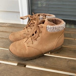 Girl's Cat & Jack Fall Zip Up Ankle Boots Size 12